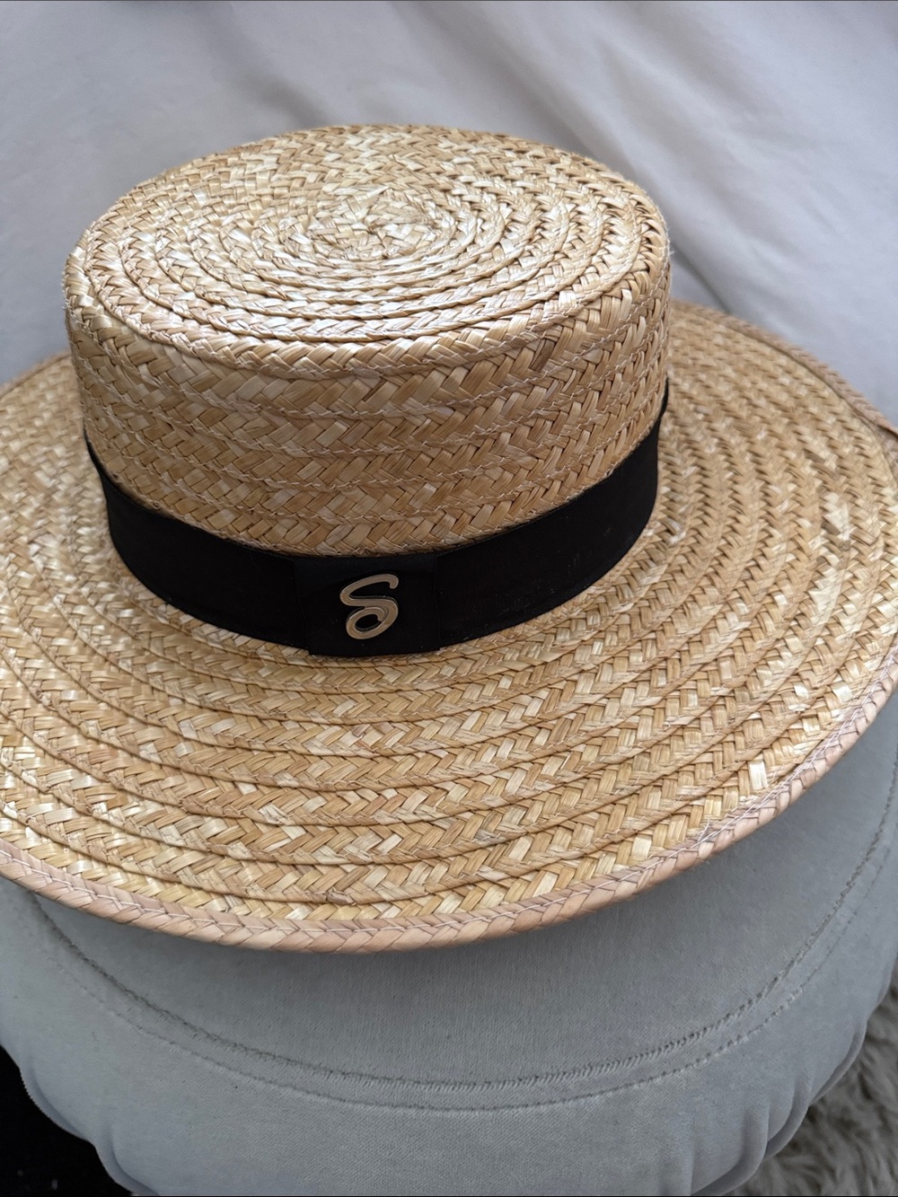 Straw Boater Hat with Black Band - S Accent - Picture 4 of 10